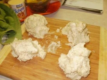 Muffins Mini:  Rum- Schokolate Chips gefuellte kleine Muffins - Gefuellt -Elegant fuer Besuch zum Kaffee - Rezept - Bild Nr. 4