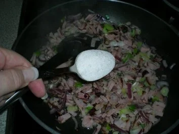 Rezept: Schinkenfleckerl nach "Peking Art" Bild Nr. 3 Schinkenfleckerl nach "Peking Art" - Rezept - Bild Nr. 3