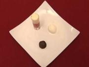 Schokoladenfondant mit Eis, Erdbeerbowle und Holunder- Espuma (Guido Kellermann) - Rezept