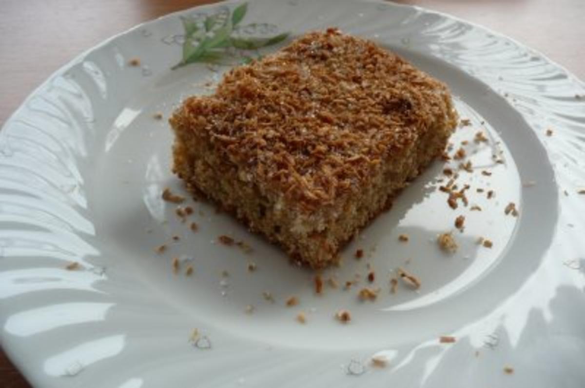 Kuchen: Dinkel-Blechkuchen mit Kokosraspeln - Rezept - Bild Nr. 2