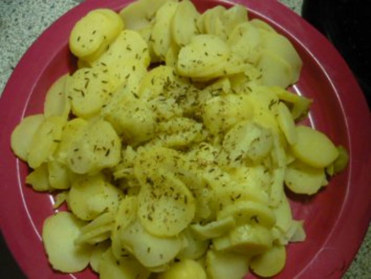 Bratkartoffeln mit Gurkensalat - Rezept - Bild Nr. 7