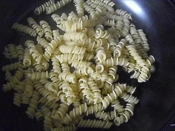 Nudel-Bratwurstpfanne - Rezept - Bild Nr. 4