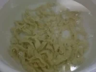 Rezept: Spätzle (Bierspätzli) Bild Nr. 6 Spätzle (Bierspätzli) - Rezept - Bild Nr. 6