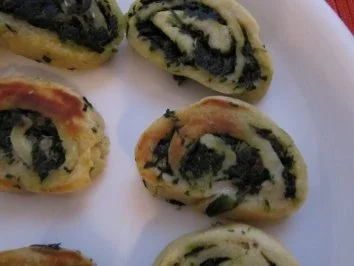 Rezept: Bratwurst mit Kartoffel-Spinat-Schnecken Bild Nr. 9 Bratwurst mit Kartoffel-Spinat-Schnecken - Rezept - Bild Nr. 9