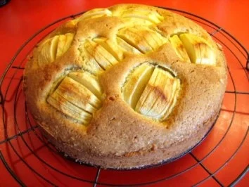 Versunkener Apfelkuchen mit Bilder - Rezept
