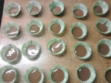 Rezept: Nuss-Nougat-Pralinen Bild Nr. 4 Nuss-Nougat-Pralinen - Rezept - Bild Nr. 4