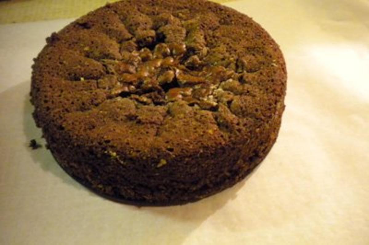 Kuchen: Schokosahne-Pralinen-Torte - Rezept - Bild Nr. 3