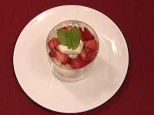 Frisch Errötetes an Backschaum (Anneke Dürkopp) - Rezept