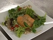 Filet vom Bachsaibling auf Frühlingssalat mit Honigvinaigrette - Rezept - Bild Nr. 9