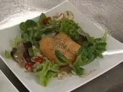 Filet vom Bachsaibling auf Frühlingssalat mit Honigvinaigrette - Rezept - Bild Nr. 9