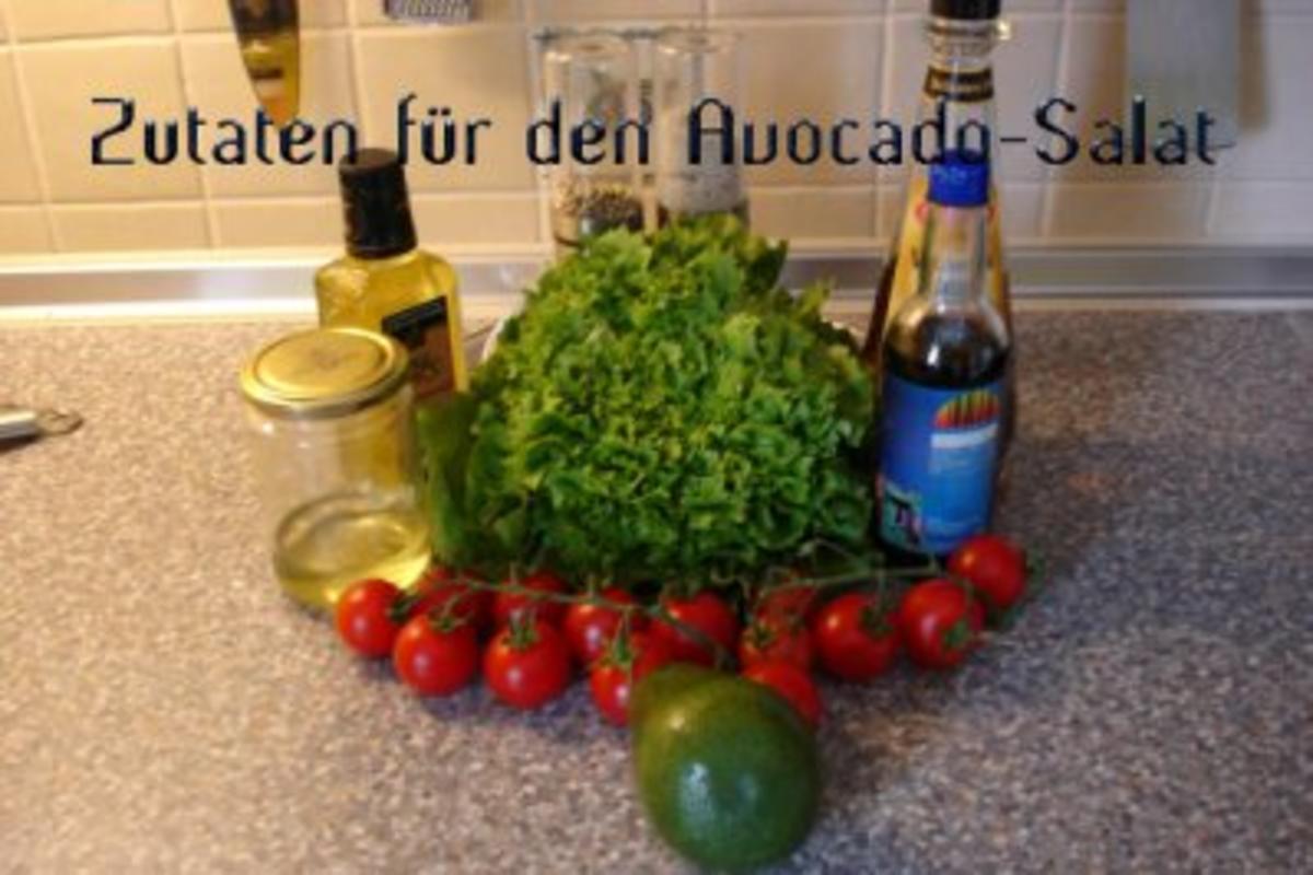 Avocado-Tomaten-Salat auf Lollo Bianco - Rezept - Bild Nr. 2