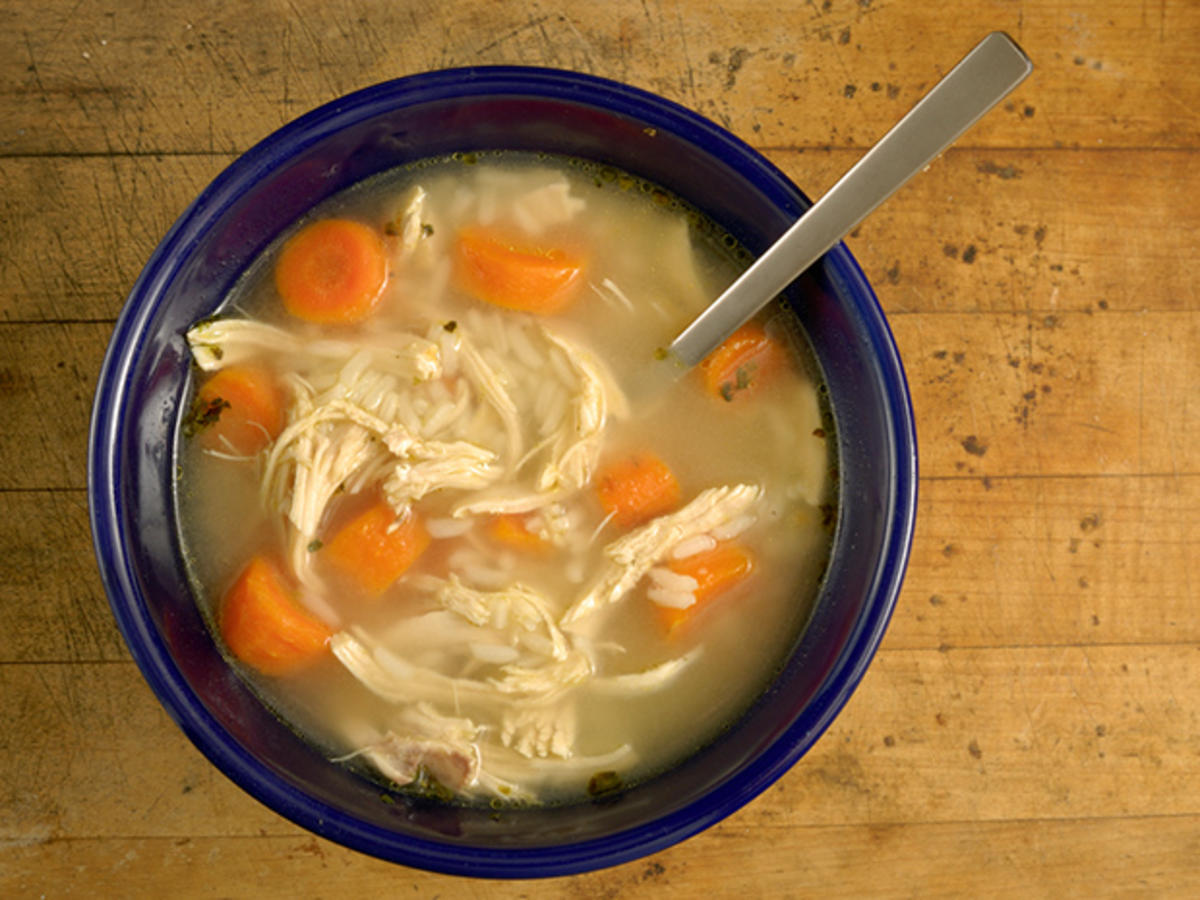 Frische Hühnersuppe - Rezept mit Bild - kochbar.de