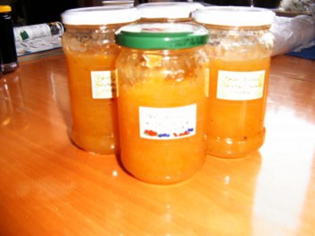 Eingemachtes: fruchtige Marmelade in Sonnenfarbe - Rezept