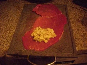 Rezept: Rinderrouladen mit deftiger brauner Soße Bild Nr. 4 Rinderrouladen mit deftiger brauner Soße - Rezept - Bild Nr. 4