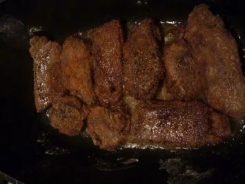 Hirschsteaks an Sahnesößchen mit Ajvar mit  Fleur de Atlanticokartoffeln & Zuckerschoten - Rezept - Bild Nr. 3