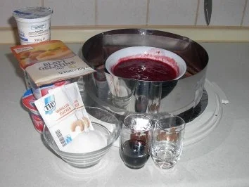 Pflaumen - Sahne - Torte - Rezept - Bild Nr. 3