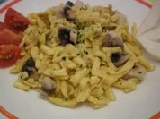 Käsespätzle mit Champinons - Rezept