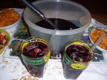 Bowle...Amaretto-Kirsch-Bowle - Rezept - Bild Nr. 2