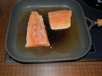 Rezept: Atlantiksaibling mit Bandnudeln Bild Nr. 2 Atlantiksaibling mit Bandnudeln - Rezept - Bild Nr. 2