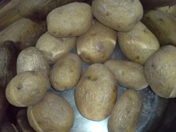 Bratkartoffeln mit Minutensteaks und Tomatensalat - Rezept - Bild Nr. 4