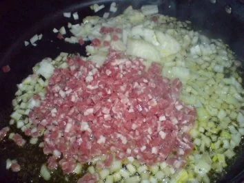 Bratkartoffeln mit Minutensteaks und Tomatensalat - Rezept - Bild Nr. 7