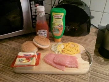 Rezept: "BURGER" Schnitzelburger Bild Nr. 2 "BURGER" Schnitzelburger - Rezept - Bild Nr. 2