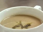 Rezept: Maronencremesuppe mit Kürbis-Vinaigrette Maronencremesuppe mit Kürbis-Vinaigrette - Rezept