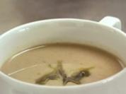 Maronencremesuppe mit Kürbis-Vinaigrette - Rezept