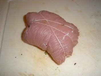 Rezept: Putenrollen mit Phantasie-Fülle Bild Nr. 8 Putenrollen mit Phantasie-Fülle - Rezept - Bild Nr. 8