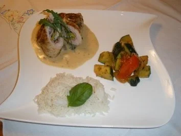 Rezept: Putenrollen mit Phantasie-Fülle Putenrollen mit Phantasie-Fülle - Rezept