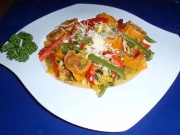 Rezept: Chilimaultaschen mit buntem Gemüse Bild Nr. 8 Chilimaultaschen mit buntem Gemüse - Rezept - Bild Nr. 8