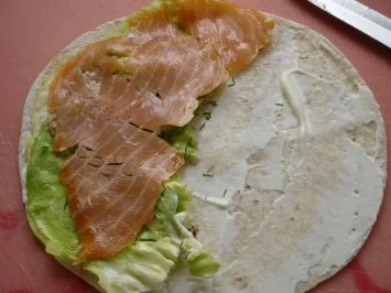 Rezept: Lachs-Wraps Bild Nr. 5 Lachs-Wraps - Rezept - Bild Nr. 5
