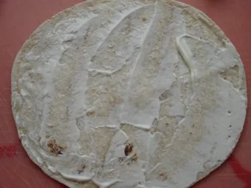 Rezept: Lachs-Wraps Bild Nr. 3 Lachs-Wraps - Rezept - Bild Nr. 3