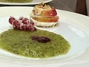 Rezept: Lasagne vom Apfel mit Walnusskaramell auf Kiwipüree Bild Nr. 9 Lasagne vom Apfel mit Walnusskaramell auf Kiwipüree - Rezept - Bild Nr. 9