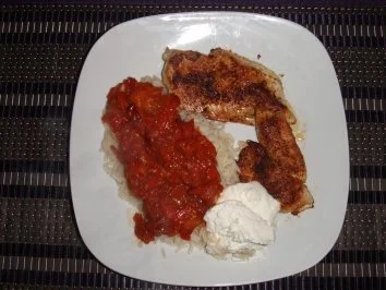 Hähnchenminutenschnitzel mit Paprikagemüse - Rezept