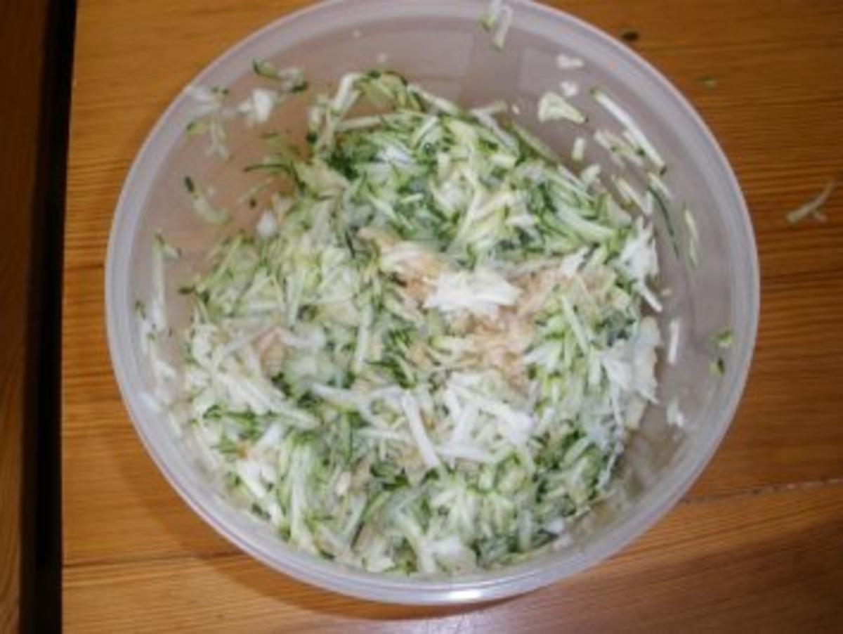 Zucchini-Macadamia-Nusskuchen - Rezept - Bild Nr. 5