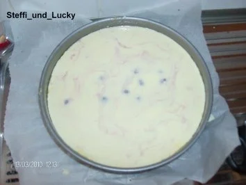 Rezept: Schmandtorte mit Kirschen Bild Nr. 3 Schmandtorte mit Kirschen - Rezept - Bild Nr. 3