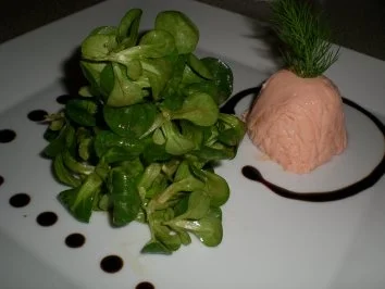 Räucherlachs Mousse im Feldsalatbett - Rezept - Bild Nr. 5