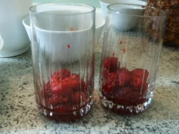 Himbeerschichtspeise mit Amaretto - Rezept - Bild Nr. 4