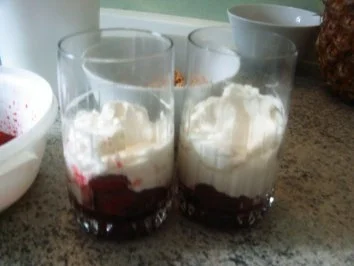 Himbeerschichtspeise mit Amaretto - Rezept - Bild Nr. 5