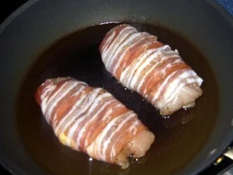 Rezept: Zickiges Hühnchen im Speckmantel Bild Nr. 8 Zickiges Hühnchen im Speckmantel - Rezept - Bild Nr. 8