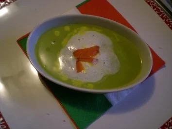 Erbsen Suppe mit Safransud - Rezept