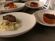 Rinderfilet Camarguaise mit Gratin dauphinois u. Tomate provencale - Rezept