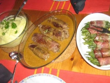 Rinderroulade klassisch mit Prinzeßbohnenpäckchen und  Püree - Rezept - Bild Nr. 2