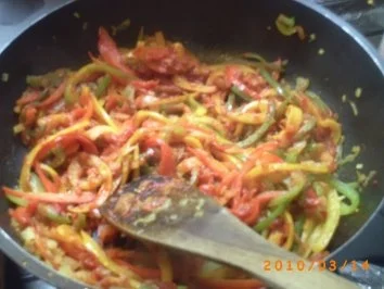 Rezept: Mittagessen: Schnitzelpfanne mit Kartoffelpürree Bild Nr. 5 Mittagessen: Schnitzelpfanne mit Kartoffelpürree - Rezept - Bild Nr. 5