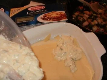 Rezept: Lasagna- Louisiana Shrimp Lasagna ohne rote Sosse- 195 Kal. Das ist eines der besten Rezepte wo ich koche Bild Nr. 8 Lasagna- Louisiana Shrimp Lasagna ohne rote Sosse- 195 Kal. Das ist eines der besten Rezepte wo ich koche - Rezept - Bild Nr. 8