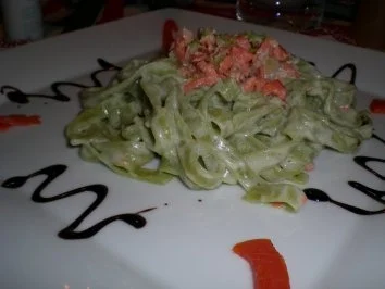 Tagliatelle mit Räucherlachs & Limettensahne - Rezept - Bild Nr. 3
