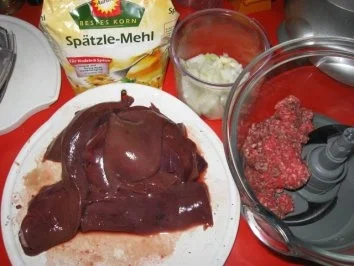 Lebernocken in herzhafter klarer Suppe mit Gemüsewürfel - Rezept - Bild Nr. 3