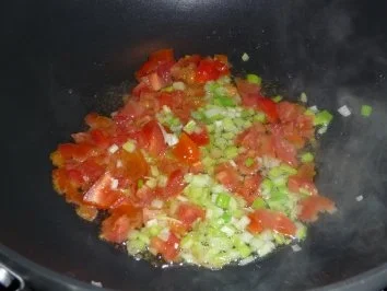 Pangasiusfilet in Tomaten-Kräutersauce auf Reisbett - Rezept - Bild Nr. 5