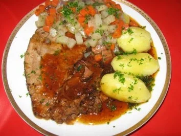 Schweinebraten mit Majoran - Rezept